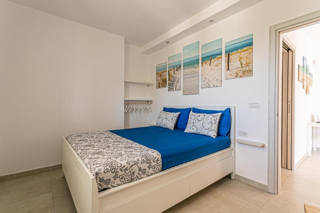 Resort Almaredamarra Con Piscina E Idromassaggio Sul Mare Torre San Giovanni Exterior foto